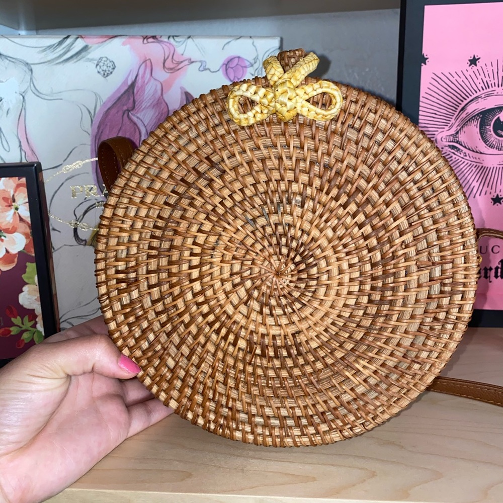 Brown Circle Woven Purse